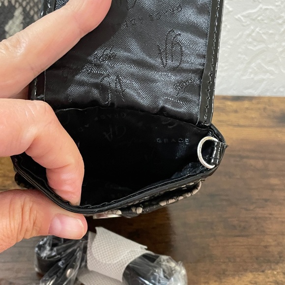 NWT Grace Adelle Snake Print Phone Case w/ Wristlet Strap. - Picture 5 of 5